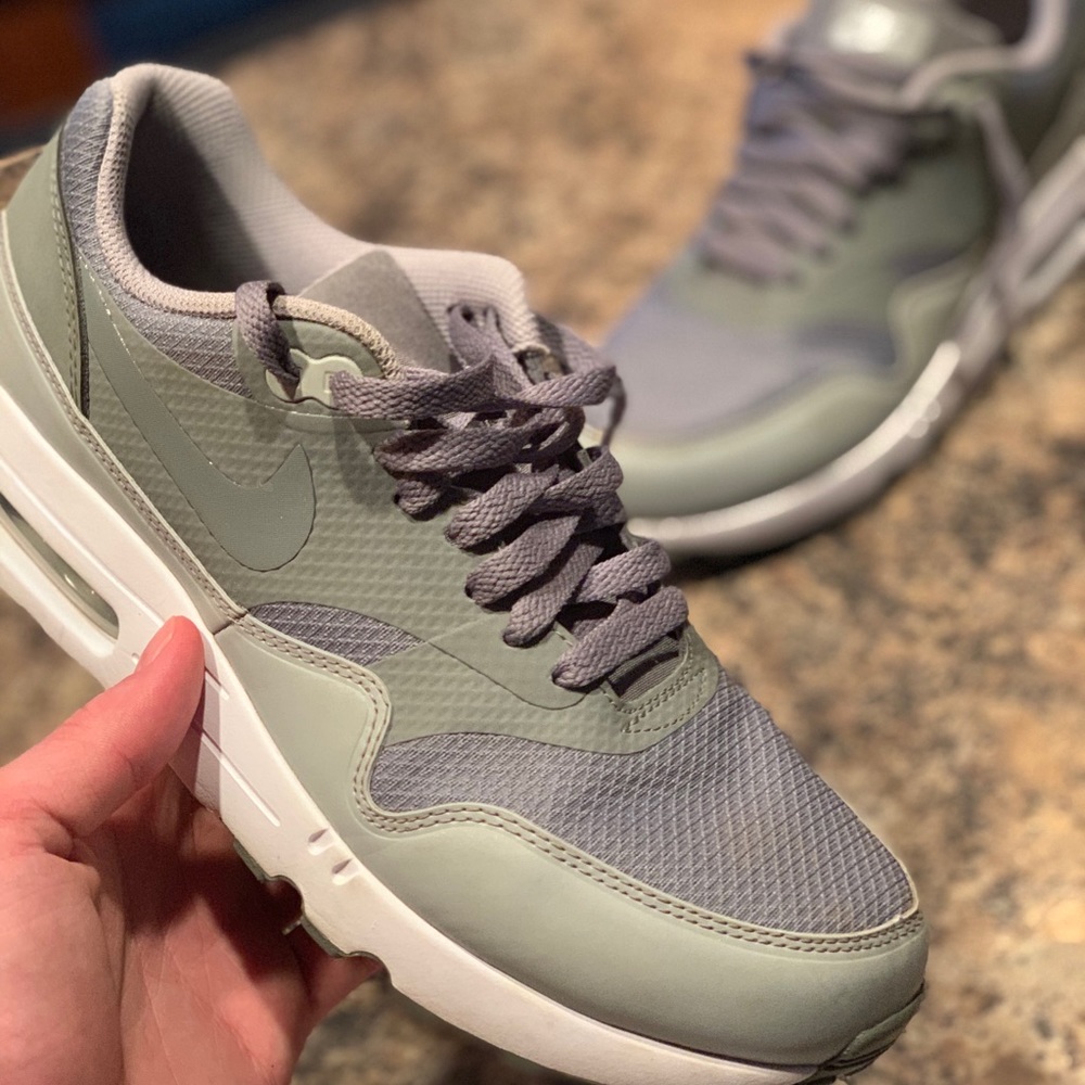 Nike air max